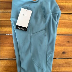 Nike One Dri-FIT - High Waist 8" - Steel Blue XS - Short Tights - Side Pocket s
